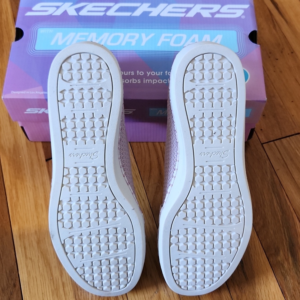 Skechers Pacific Charm 2.0 Knot  Slip-Ons Shoes Size 9.5 M NIB NWT - so Cute! - Picture 7 of 8